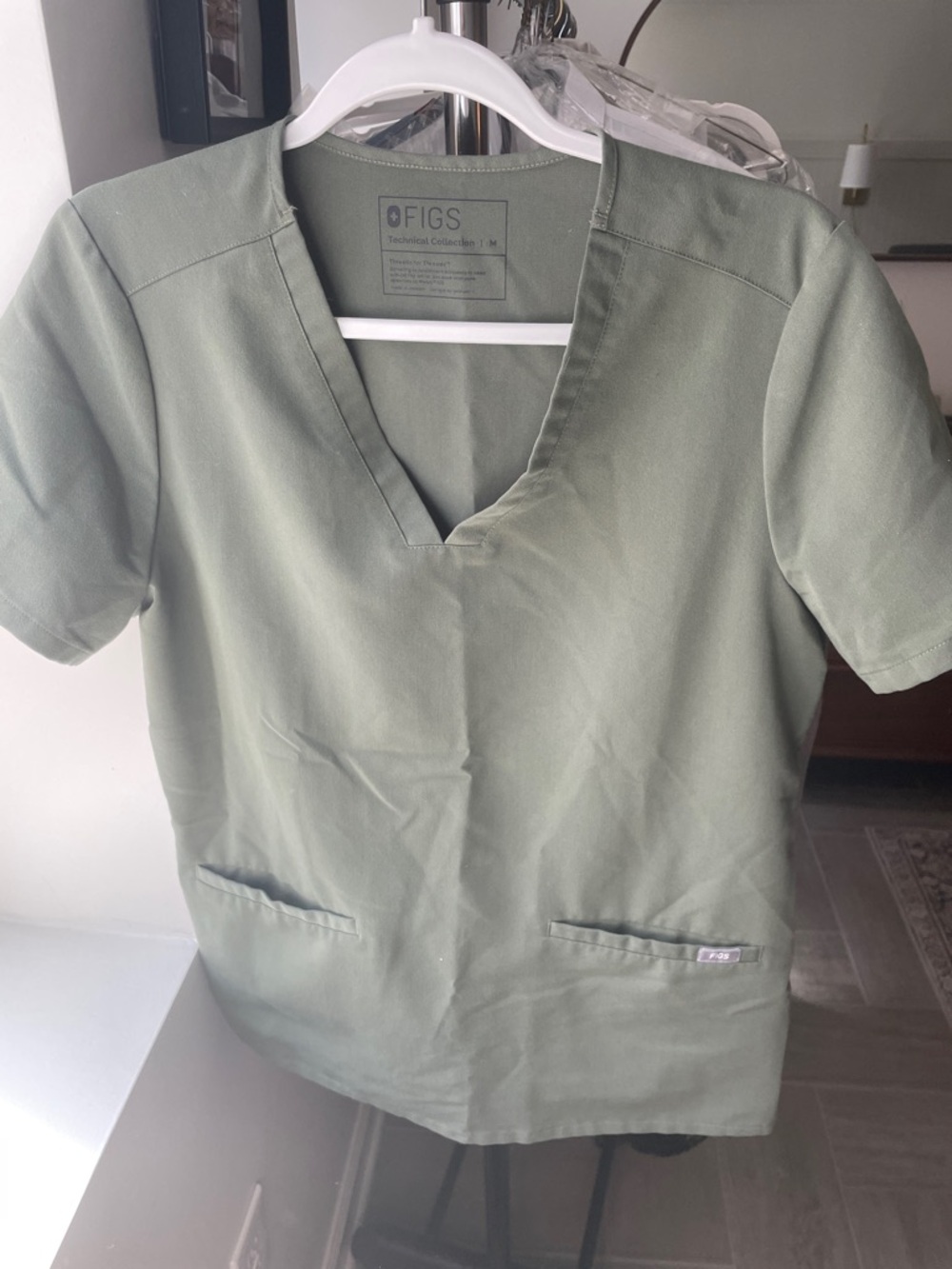 FIGS Sage V-Neck Scrub Top in Light Green